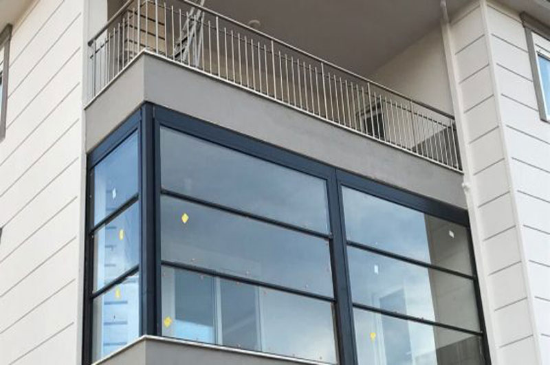 Otomatik Giyotin Cam Sistemi