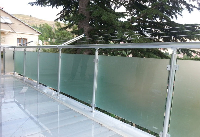 Alüminyum - Cam Korkuluk