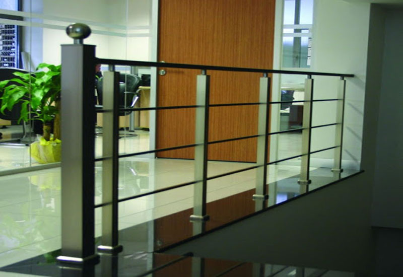 Alüminyum - Cam Korkuluk